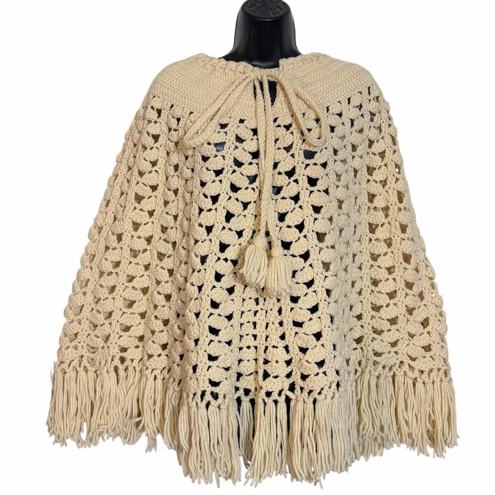 Vtg 70s Crochet Fringe Poncho Cape One Size Cream Hand Knit Boho Hippie Shawl
